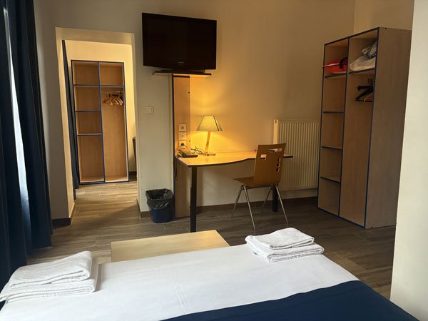 chambre familiale hotel à charleville meziere